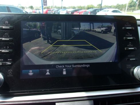 Used 2022 Honda Accord Sport image 10