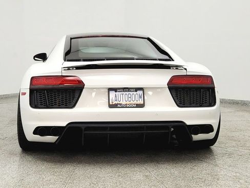 Used 2017 Audi R8 V10 AWD/4WD image 4