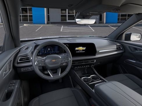 New 2026 Chevrolet Traverse LT w/ Driver Confidence Package FWD image 15