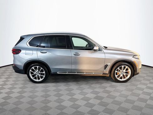 Used 2024 BMW X5 xDrive40i AWD/4WD image 8