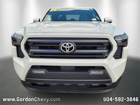 Used 2024 Toyota Tacoma SR5 image 9