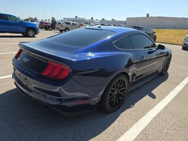 Used 2019 Ford Mustang GT RWD image 5