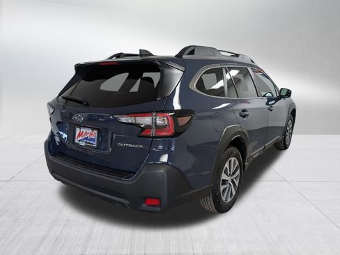 Used 2025 Subaru Outback Premium image 15