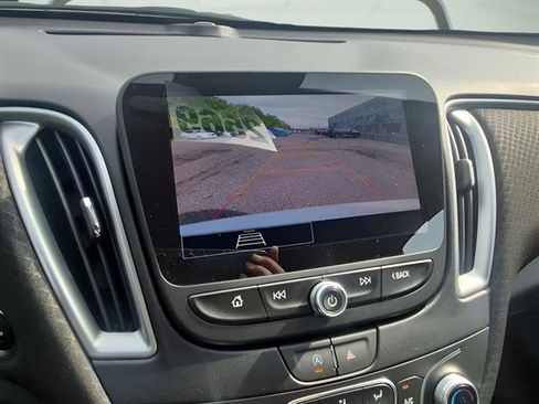 Certified 2025 Chevrolet Malibu LT image 16