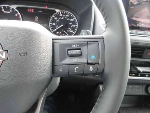 New 2026 Nissan Rogue SV w/ Cold Weather Package FWD image 20