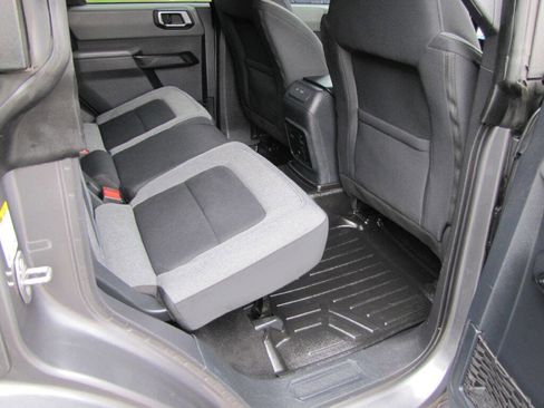 Used 2023 Ford Bronco Big Bend image 19