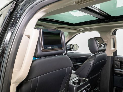 Used 2018 Ford Expedition Max Platinum image 35