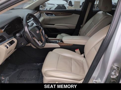 Used 2019 Cadillac XTS Luxury image 2