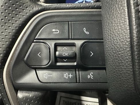 Used 2025 Toyota 4Runner TRD Off-Road AWD/4WD image 19