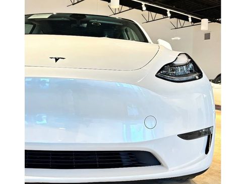 Used 2023 Tesla Model Y Long Range image 6