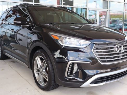 Used 2018 Hyundai Santa Fe Limited AWD/4WD image 1