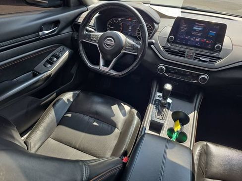 Used 2022 Nissan Altima 2.0 SR FWD image 15