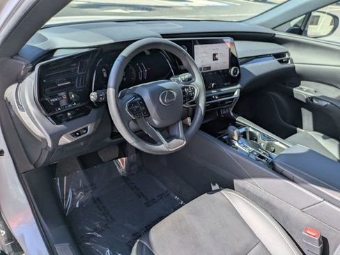 Used 2024 Lexus RX 350 FWD w/ Technology Package image 12