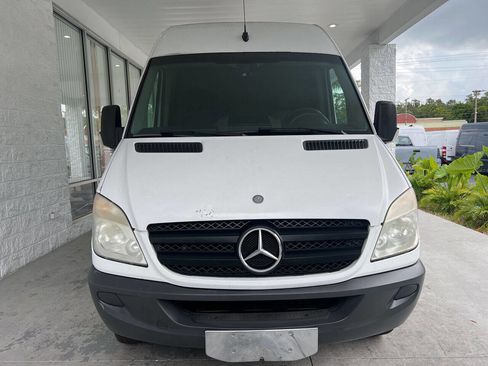 Used 2010 Mercedes-Benz Sprinter 3500 image 3