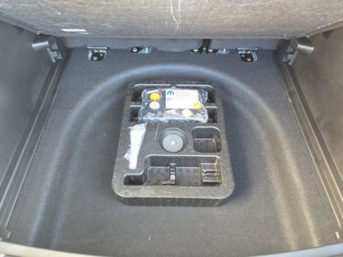 New 2026 Jeep Compass Limited image 27