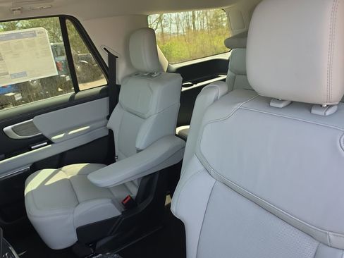 New 2026 Ford Expedition Platinum AWD/4WD image 25