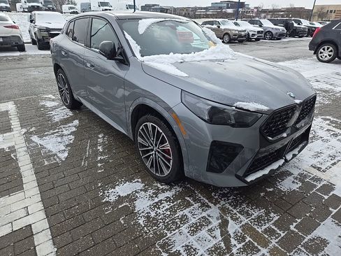 Used 2025 BMW X2 xDrive28i w/ Premium Package image 3