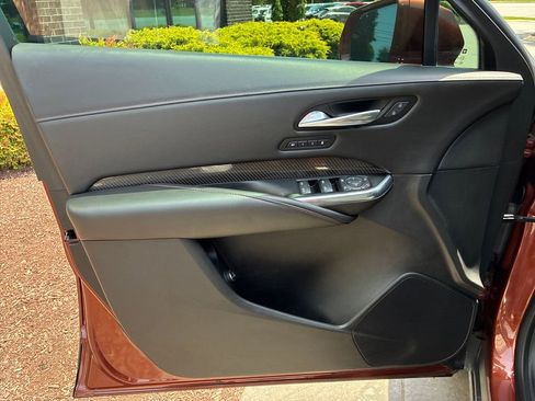 Used 2019 Cadillac XT4 Sport FWD image 22