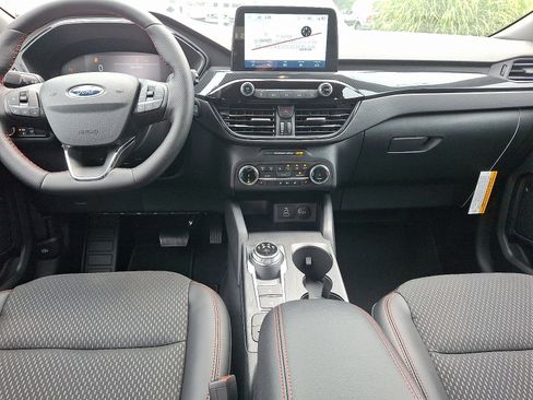 New 2025 Ford Escape ST-Line w/ Cold Weather Package image 10