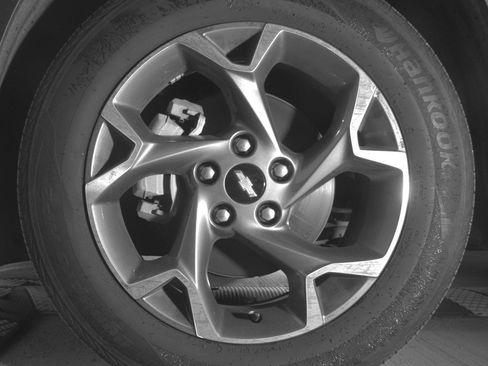 Used 2025 Chevrolet Trax LT w/ LT Convenience Package FWD image 12