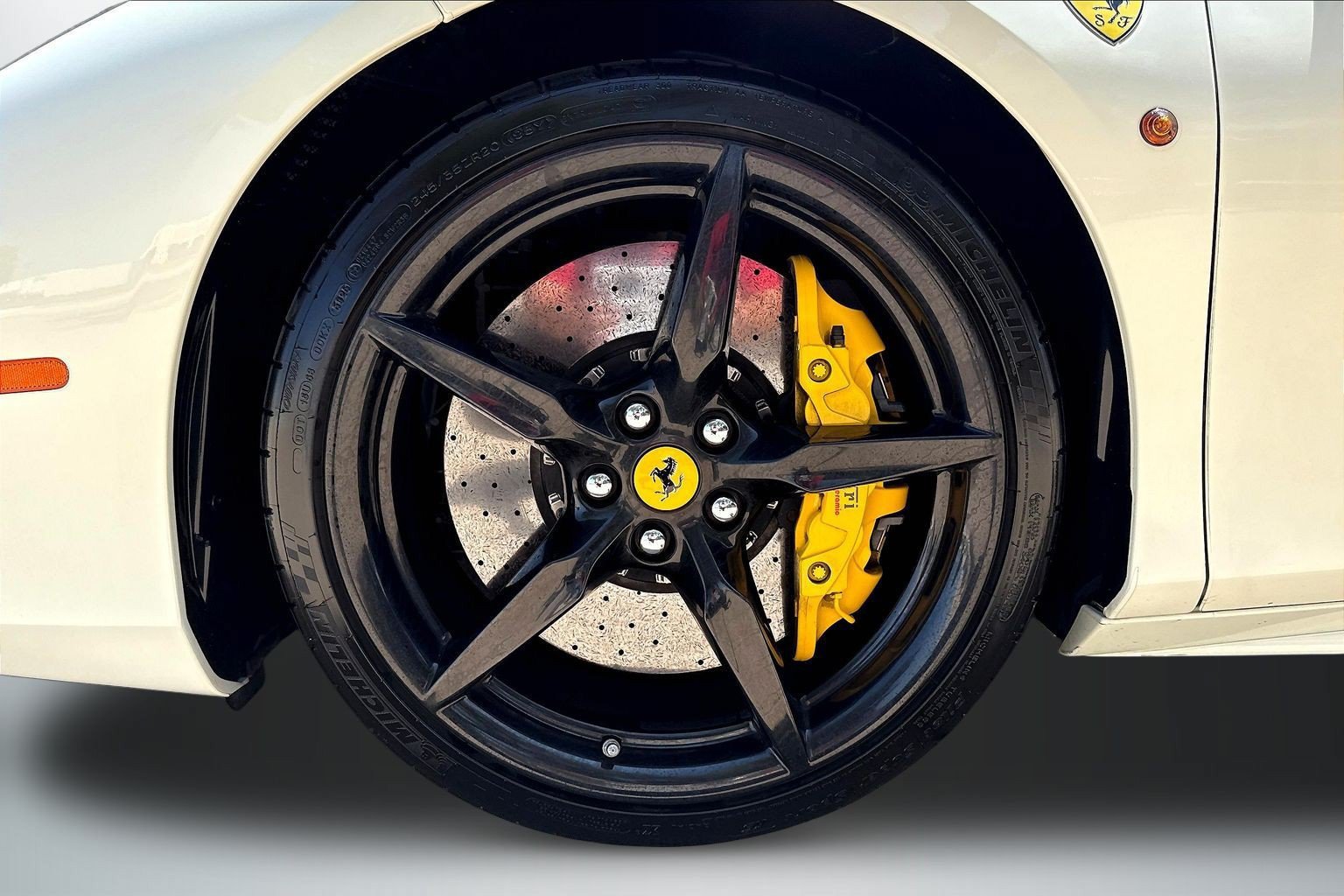Certified 2019 Ferrari 488 Spider RWD image 28