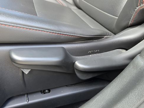 Used 2024 Chevrolet Trax RS image 27