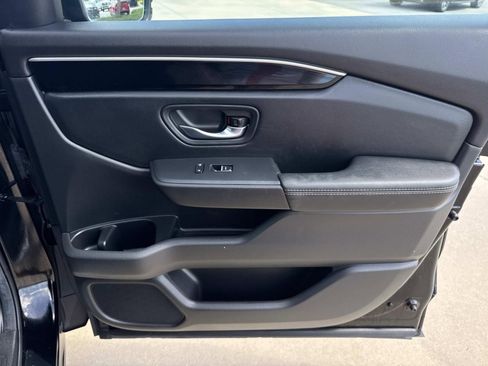 Used 2025 Honda Pilot EX-L image 14
