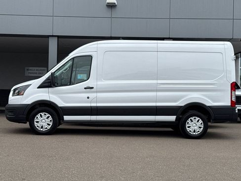 New 2025 Ford E-Transit 148 Medium Roof w/ Load Area Protection Package RWD image 6