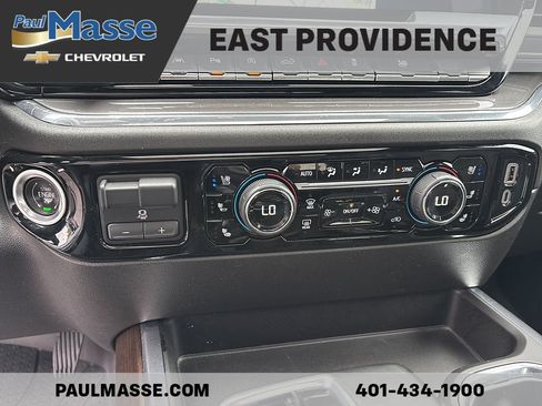 Used 2023 Chevrolet Silverado 1500 High Country w/ High Country Premium Package AWD/4WD image 16