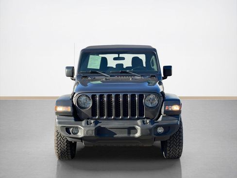 Certified 2021 Jeep Gladiator Sport image 2