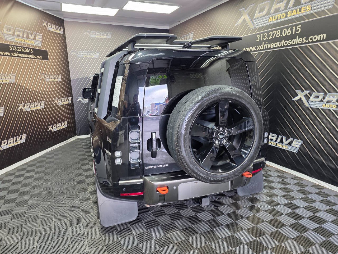 Used 2022 Land Rover Defender 110 X AWD/4WD image 17