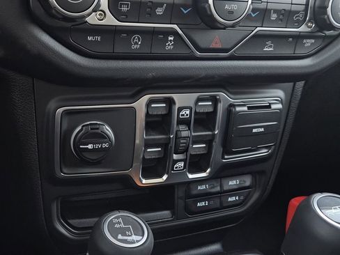 New 2026 Jeep Gladiator Sport image 24