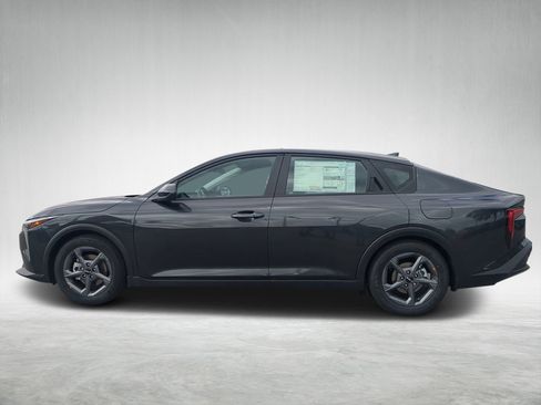 New 2025 Kia K4 LXS image 6