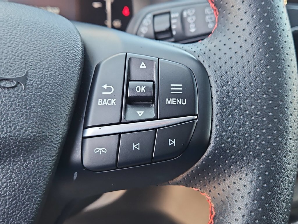 Used 2025 Ford Escape ST-Line FWD image 19