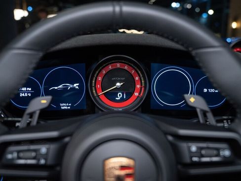 Used 2025 Porsche 911 GT3 RS RWD image 16