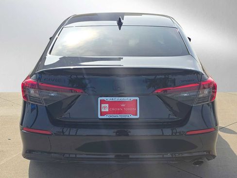 Used 2024 Honda Civic Sport image 4