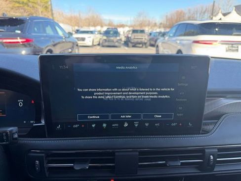 New 2026 Lincoln Corsair Reserve image 17