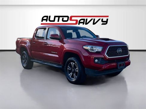 Used 2018 Toyota Tacoma TRD Sport image 1