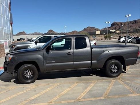 Used 2013 Toyota Tacoma 2WD Access Cab w/ SR5 Pkg image 3
