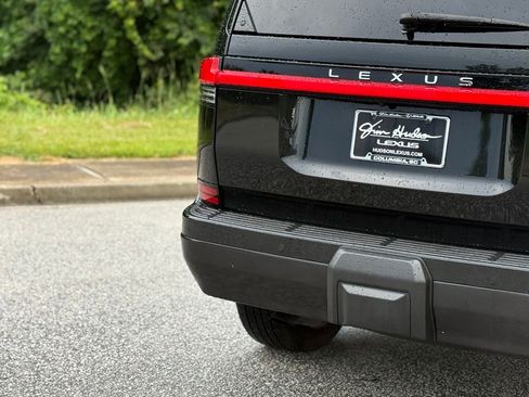Certified 2025 Lexus GX 550 w/ Accessory Package (2T) AWD/4WD image 14