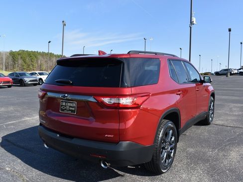 Used 2020 Chevrolet Traverse RS image 3