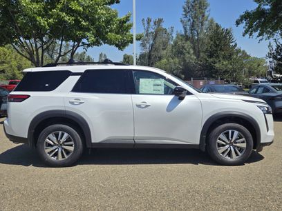 New 2026 Nissan Pathfinder SL