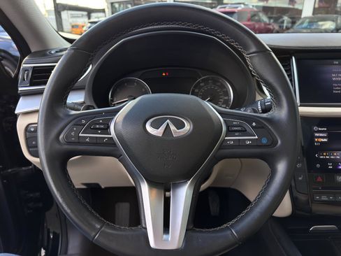 Used 2021 INFINITI QX50 Luxe image 18