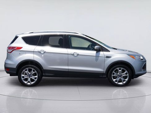 Used 2016 Ford Escape Titanium AWD/4WD image 5