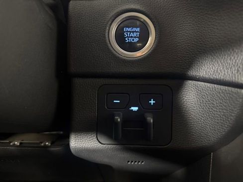 Used 2023 Toyota Tundra SR5 w/ SR5 Premium Package image 18