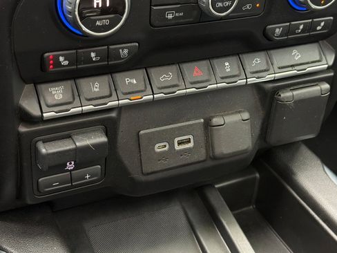 Used 2022 Chevrolet Silverado 3500 LTZ w/ LTZ Plus Package image 29