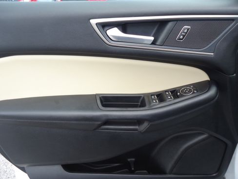 Used 2022 Ford Edge SEL w/ Convenience Package image 21