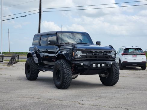 Used 2023 Ford Bronco Raptor AWD/4WD image 3