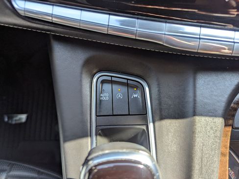 Used 2022 Cadillac Escalade ESV Sport Platinum image 24