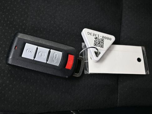 Used 2024 Mitsubishi Eclipse Cross SE image 30